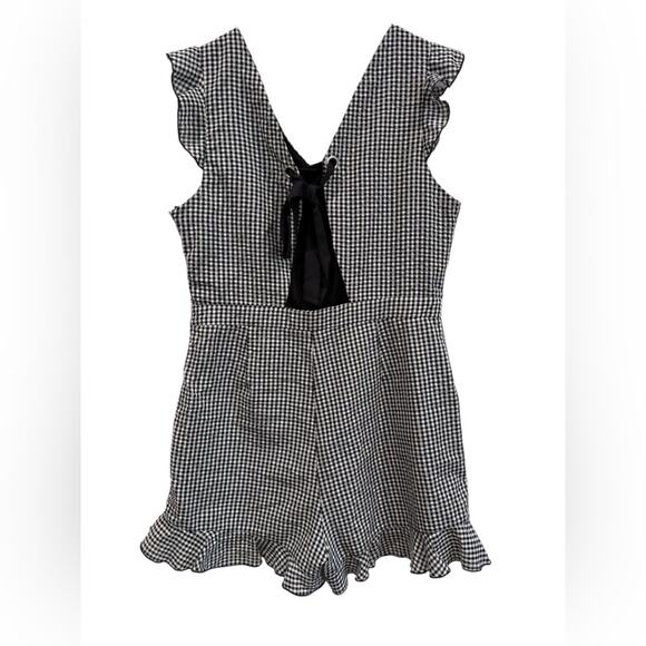 Black and White Gingham Cotton Ruffle Frill Feminine Romper- M - Picture 3 of 12